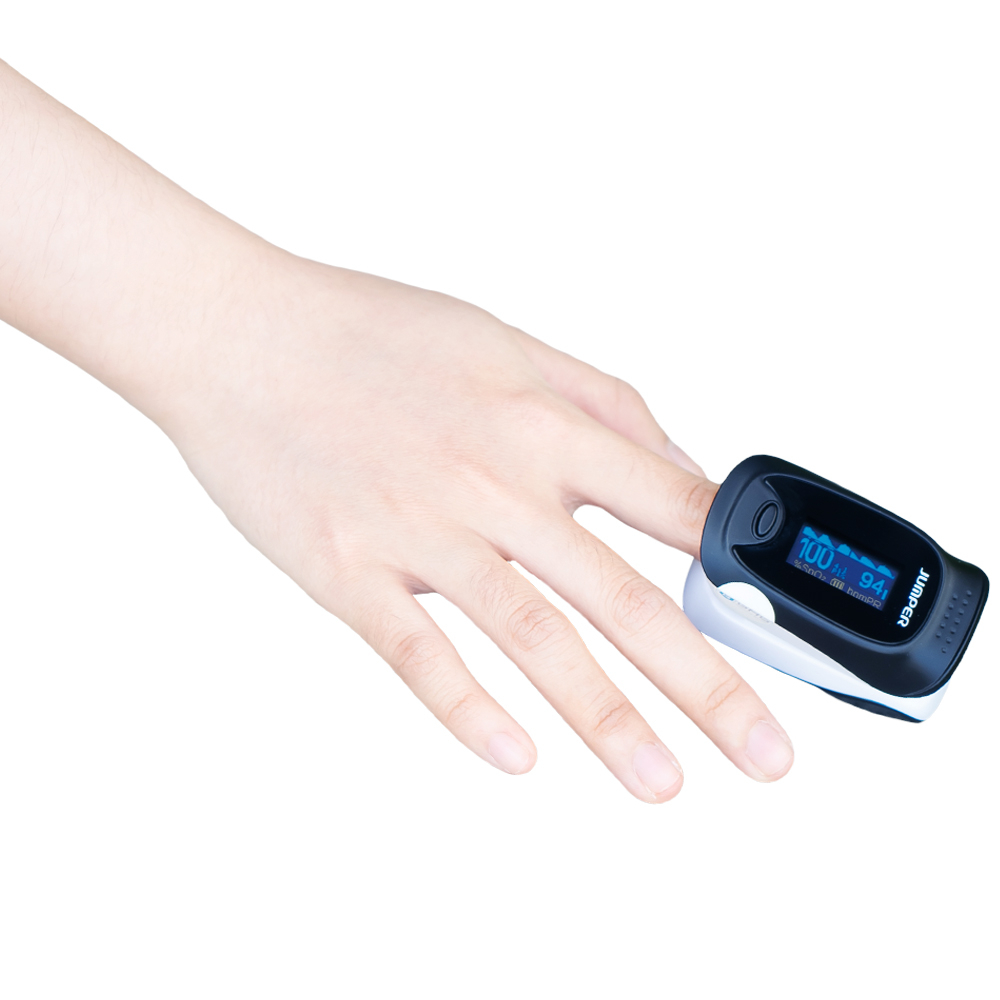 Hình ảnh Máy đo nồng độ oxy trong máu Jumper JPD 500D Oled thiết kế nhỏ gọn và sử dụng dễ dàng