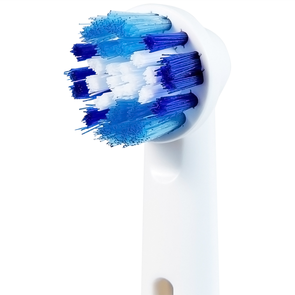 Hình ảnh Bàn chải đánh răng pin Oral-B Pro Health DB4510 loại bỏ được mảng bám và vết ố trên răng